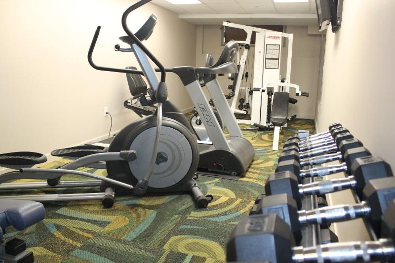 בית מלון כפרי Travelodge By Wyndham Fort Mcmurray