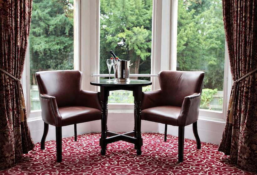 Victoria Square Hotel Clifton Village