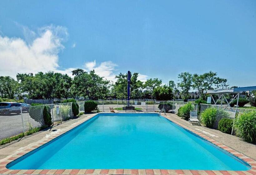 فندق Weber Inn Kitchener