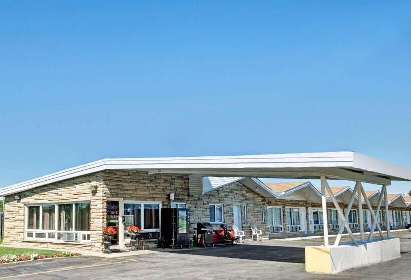 هتل Weber Inn Kitchener