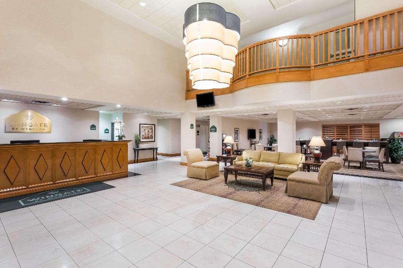 בית מלון כפרי Wingate By Wyndham Calgary South