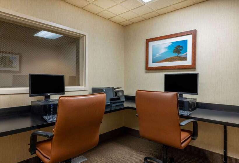 فندق Wingate By Wyndham Gillette Near Camplex