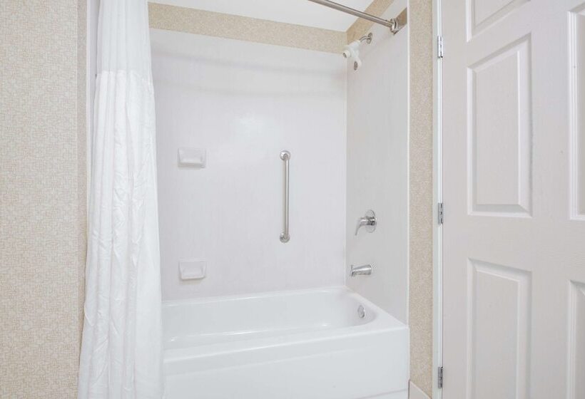 فندق Wingate By Wyndham Gillette Near Camplex