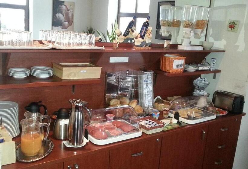 Отель Zum Adler