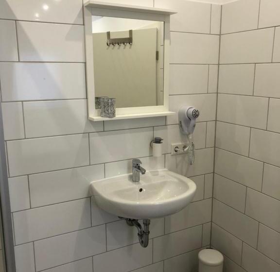 Отель Zum Adler