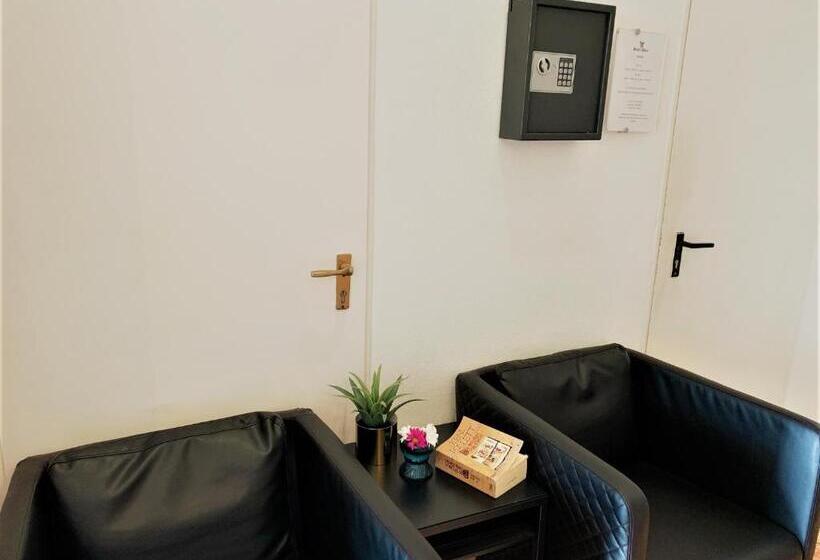 Отель Zum Adler