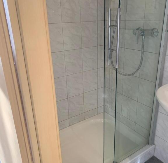 Отель Zum Adler