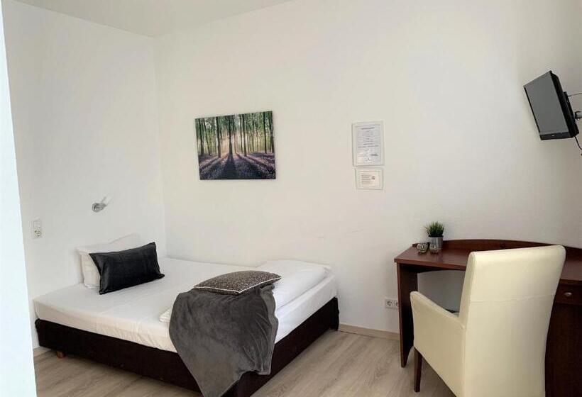 Отель Zum Adler