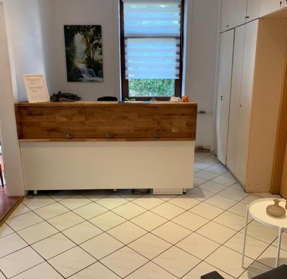 Отель Zum Adler