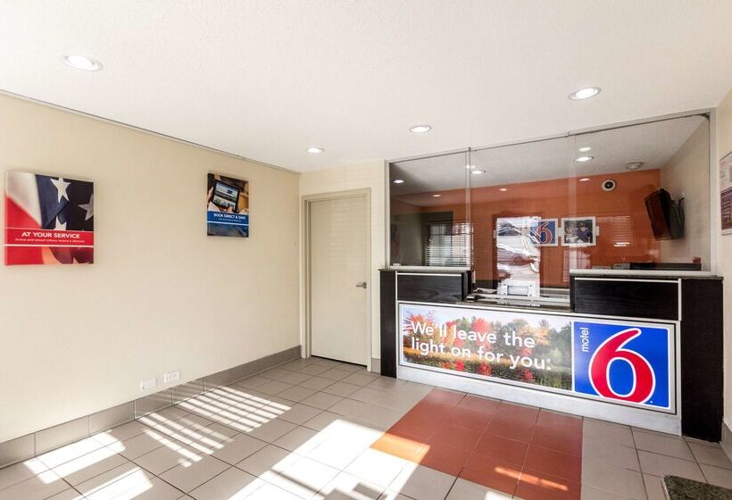 Motel 6 New Brunswick