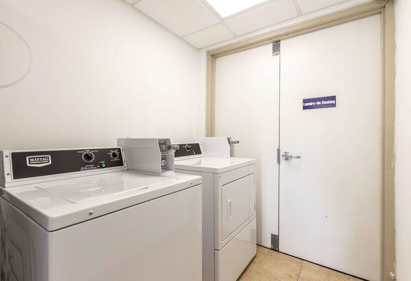 Motel 6 New Brunswick