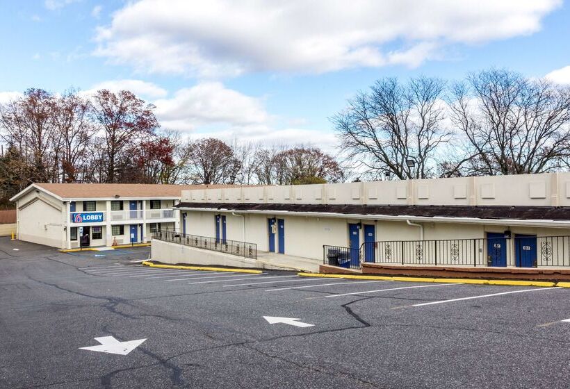 Motel 6 New Brunswick