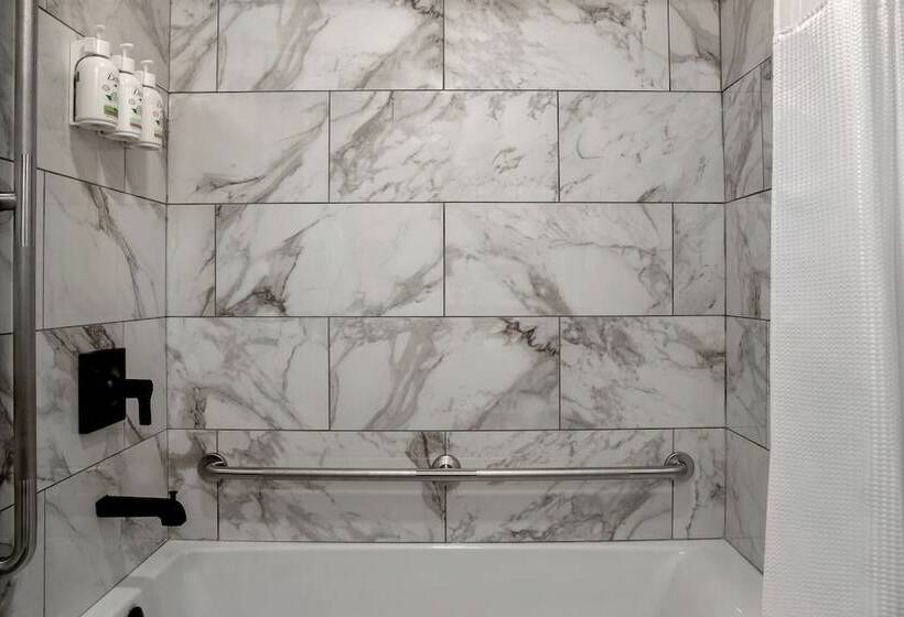 فندق على الطريق Canalta Cochrane