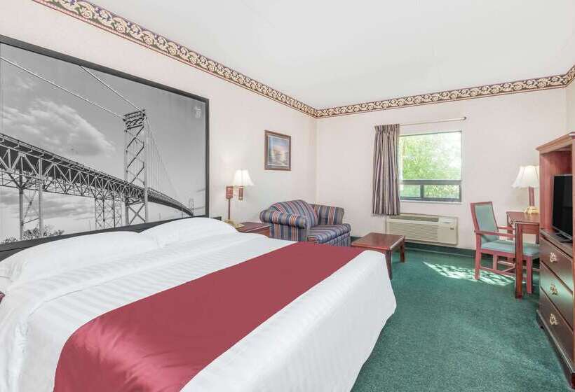 מוטל Super 8 By Wyndham Ambassador Bridge Windsor On
