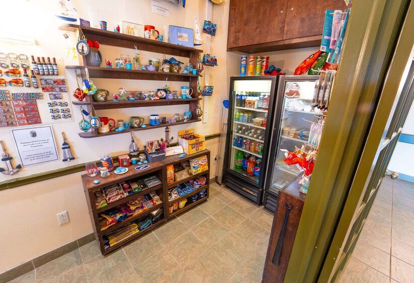 Motel Super 8 By Wyndham Amherst Ns