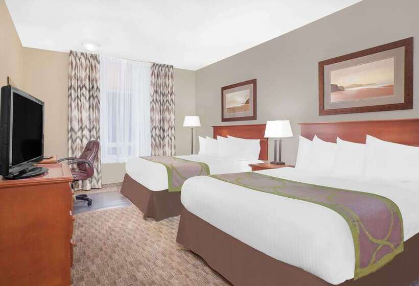 فندق على الطريق Super 8 By Wyndham Athabasca Ab