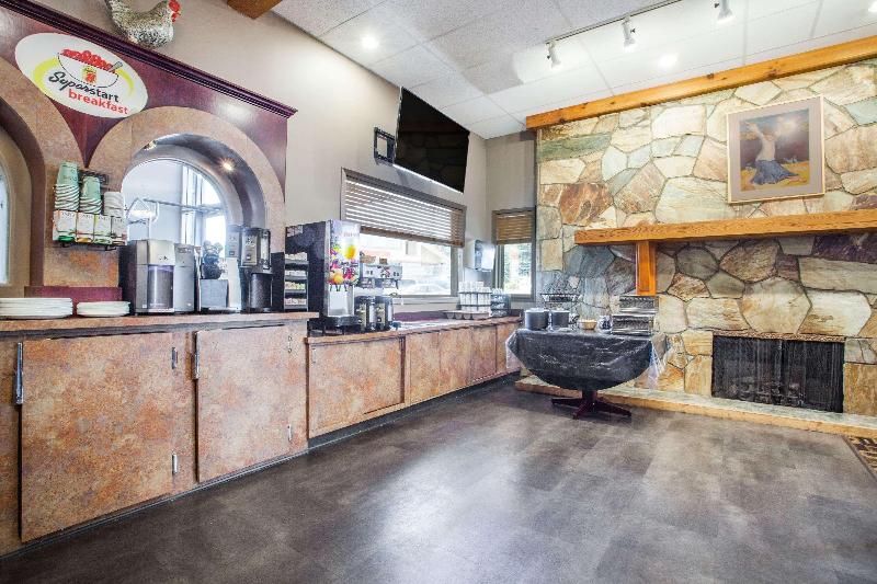 汽车旅馆  Super 8 By Wyndham Castlegar Bc