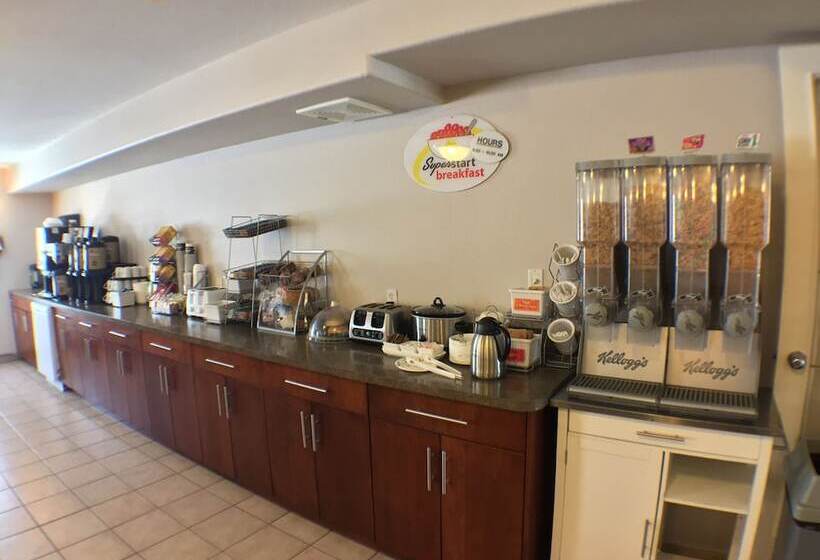 모텔 Super 8 By Wyndham Fort Frances