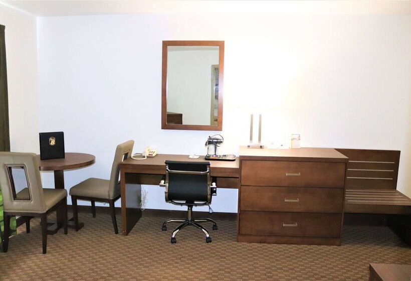 فندق على الطريق Super 8 By Wyndham Hinton