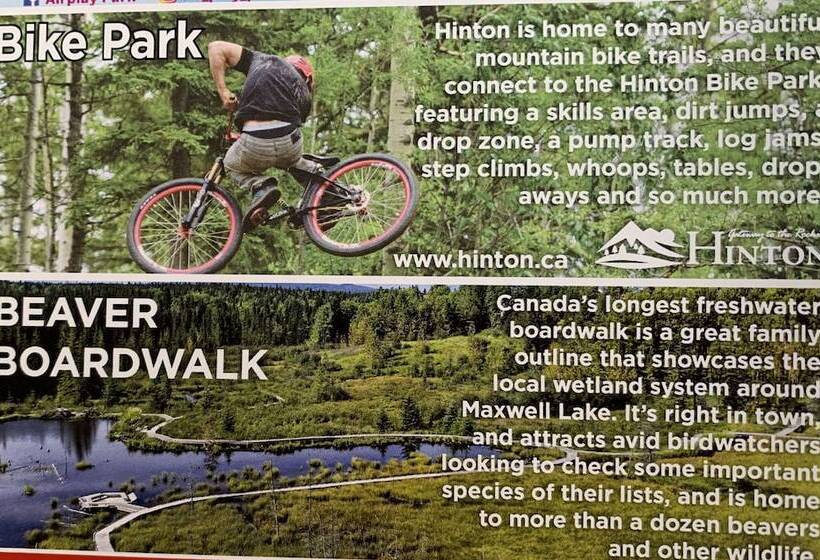 فندق على الطريق Super 8 By Wyndham Hinton