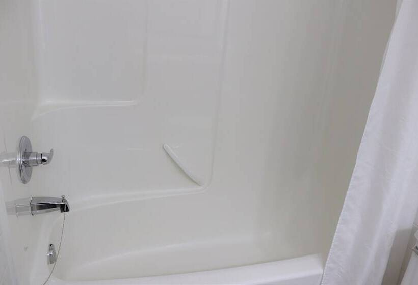 فندق على الطريق Super 8 By Wyndham Hinton