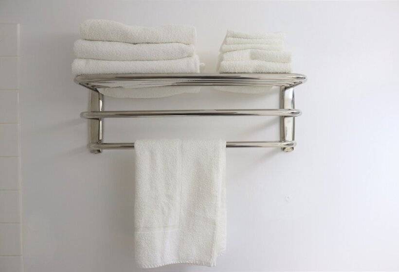 فندق على الطريق Super 8 By Wyndham Hinton