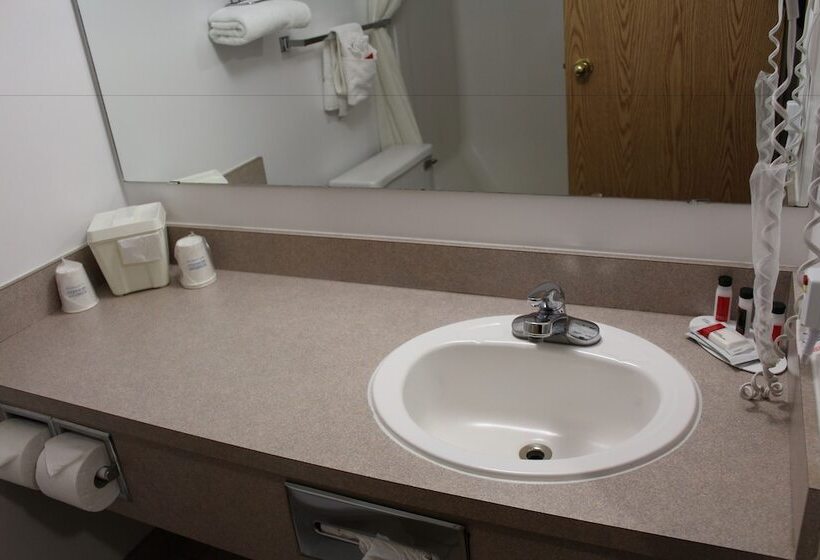 فندق على الطريق Super 8 By Wyndham Hinton