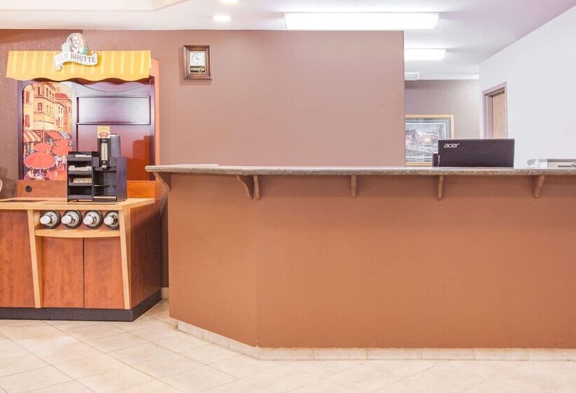 汽车旅馆  Super 8 By Wyndham Meadow Lake