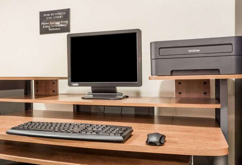 モーテル Super 8 By Wyndham Moose Jaw Sk