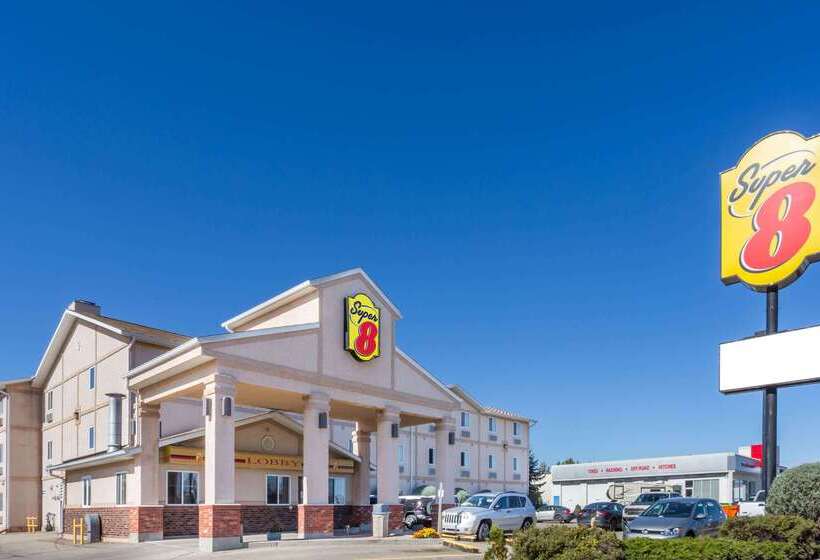 モーテル Super 8 By Wyndham Moose Jaw Sk