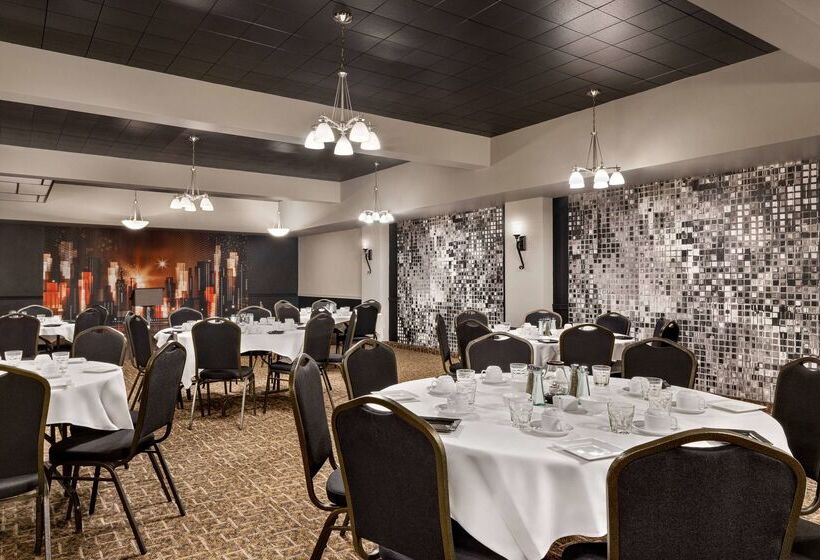 Мотель Super 8 By Wyndham Sarnia On