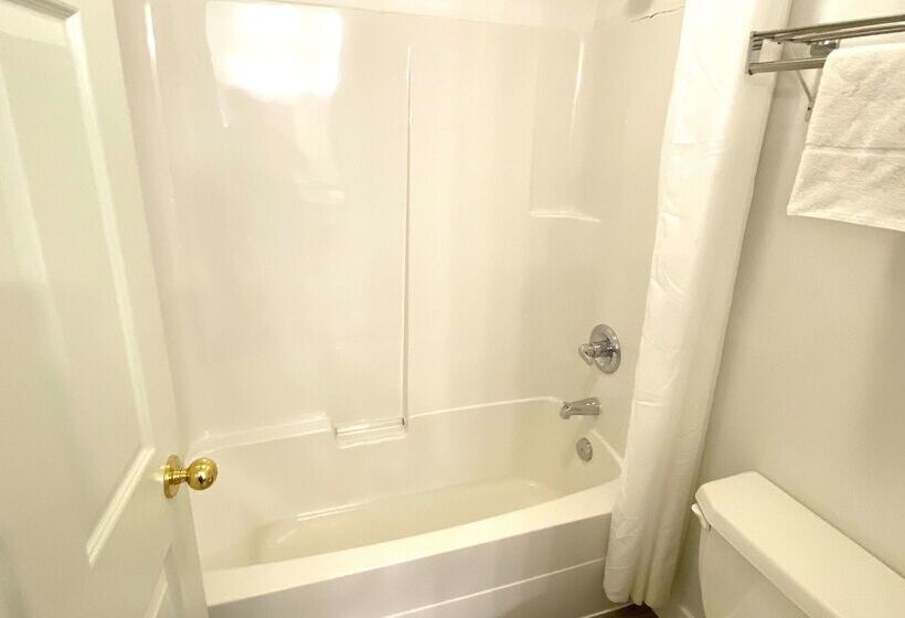 Motel Super 8 By Wyndham Sicamous