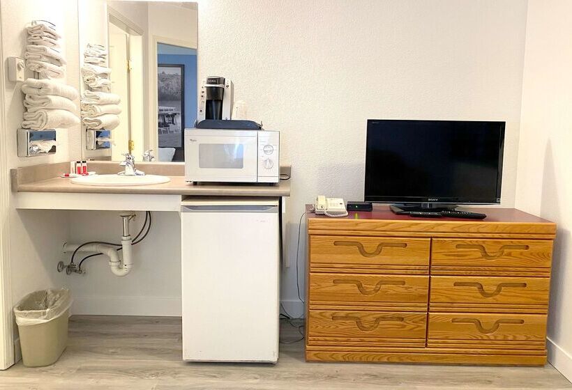 Motel Super 8 By Wyndham Sicamous