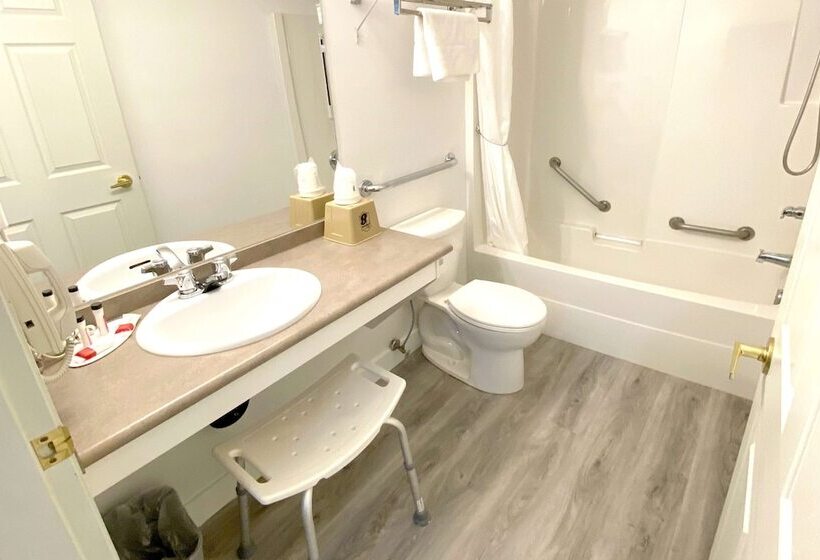 Motel Super 8 By Wyndham Sicamous