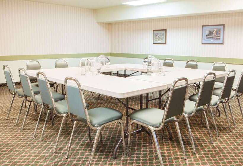 فندق على الطريق Super 8 By Wyndham Swan River Mb