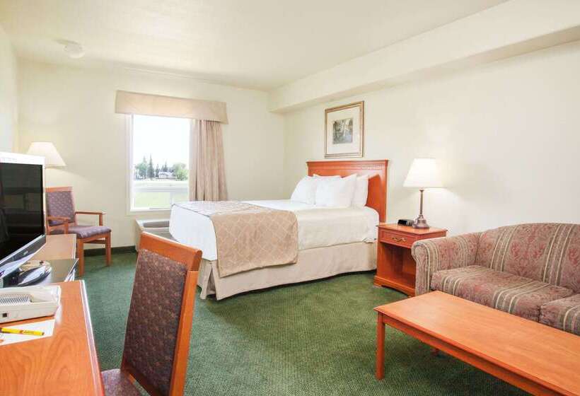 فندق على الطريق Super 8 By Wyndham Swan River Mb