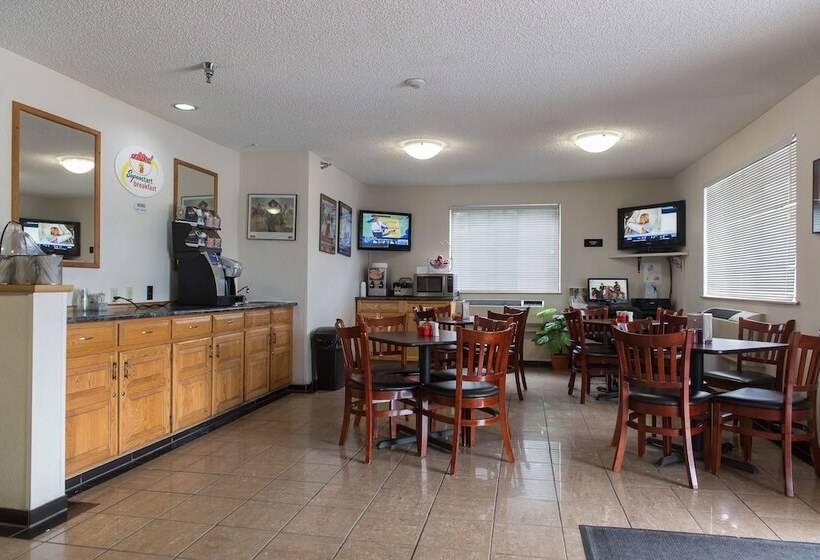 Мотель Super 8 By Wyndham Williams Lake Bc