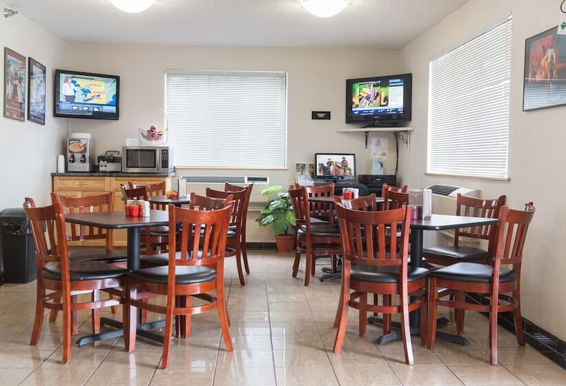 Мотель Super 8 By Wyndham Williams Lake Bc