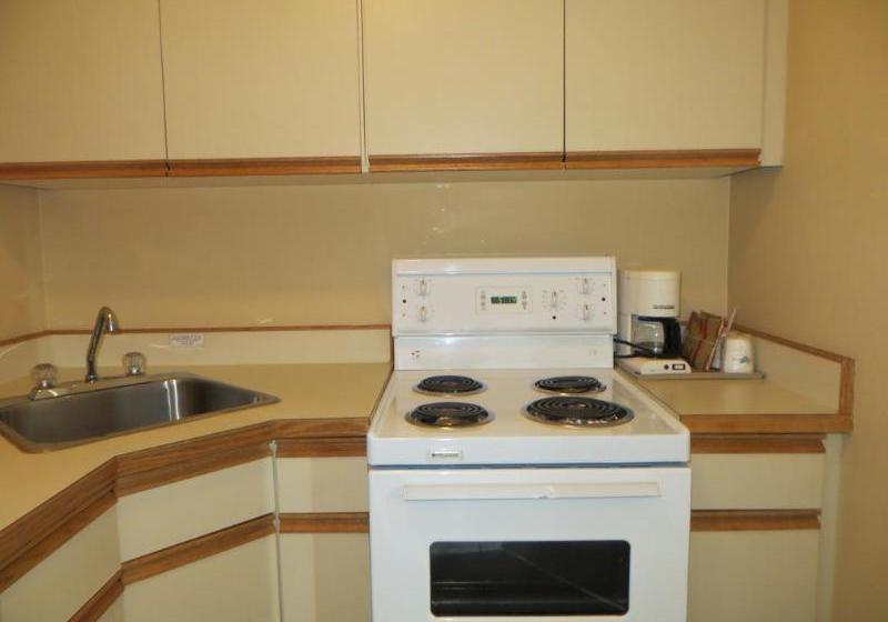 モーテル Super 8 Penticton BC