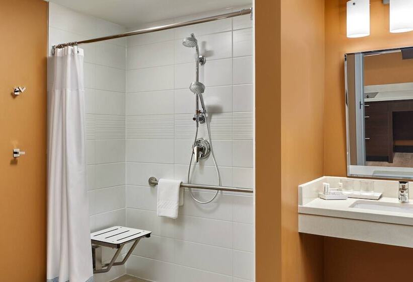 فندق على الطريق Towneplace Suites By Marriott Fort Mcmurray