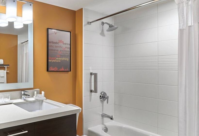 فندق على الطريق Towneplace Suites By Marriott Fort Mcmurray