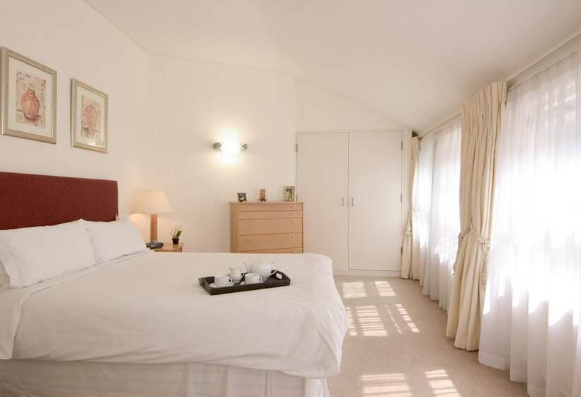 Oakwood Apartments Bow Lane