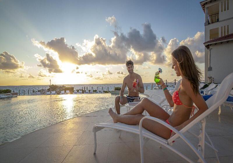 استراحتگاه Grand Park Royal Cancun - All Inclusive