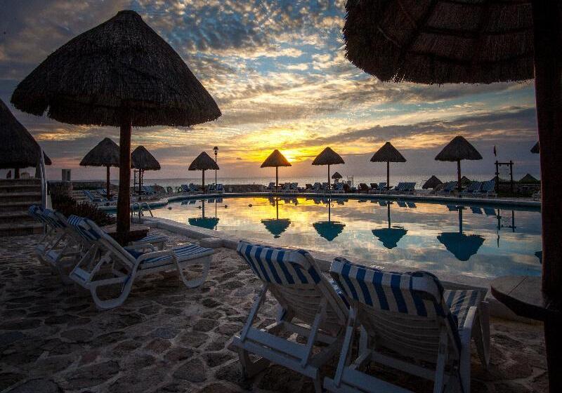 استراحتگاه Grand Park Royal Cancun - All Inclusive
