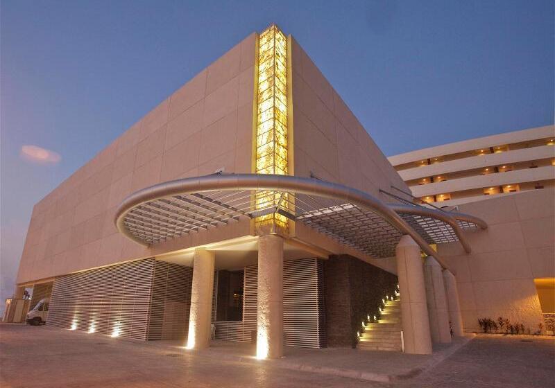 استراحتگاه Grand Park Royal Cancun - All Inclusive