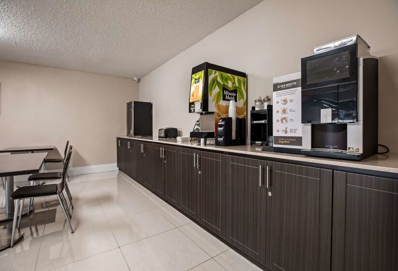 Surestay Hotel By Best Western Kemptville