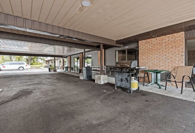 Surestay Hotel By Best Western Kemptville