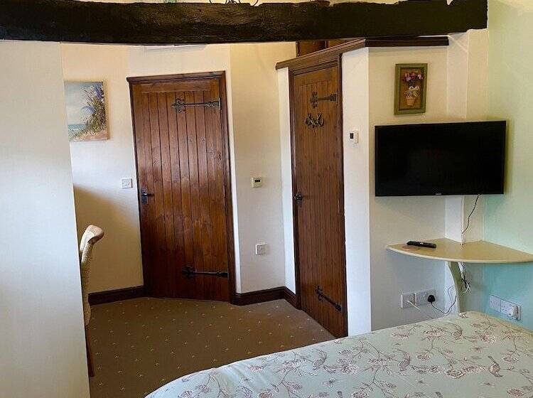 تختخواب و صبحانه Hunt House Quarters