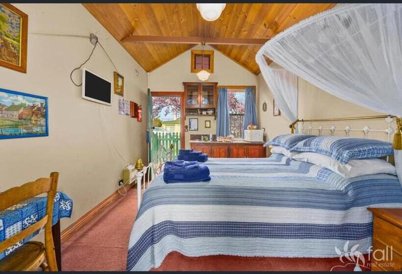 住宿加早餐  Sorell Barracks