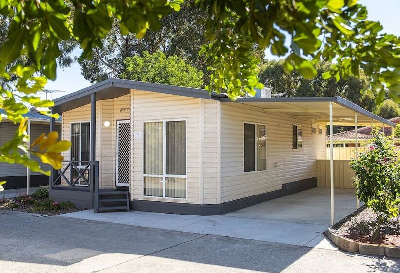 هتل Banksia Tourist Park